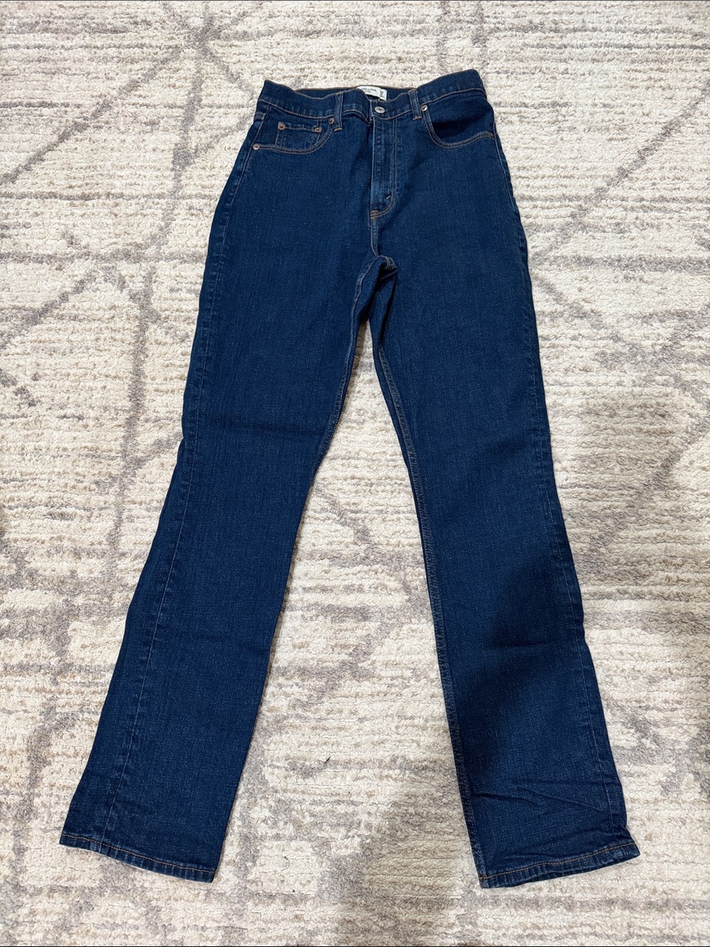 Abercrombie & Fitch Curve Love The Slim Straight Ultra High Rise Jean
